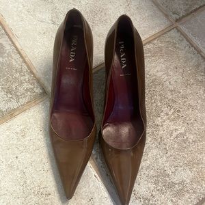 Prada Heels Size 39 Patent Brown Leather